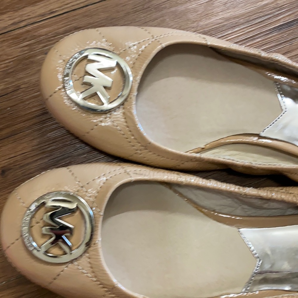 Michael kors flats
